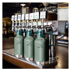Stanley Growler 1.9L Flask Hammertone Green
