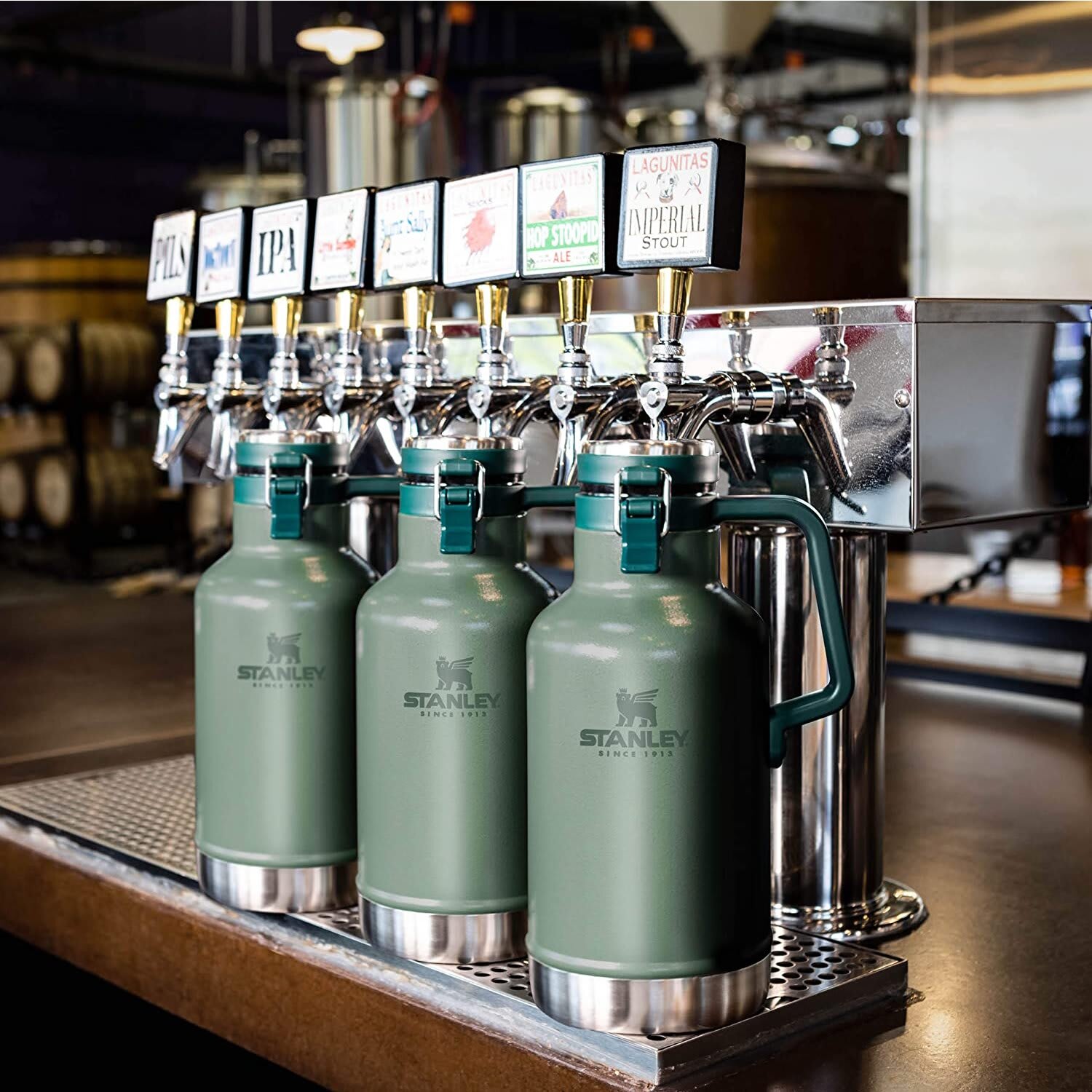 Stanley Growler 1.9L Flask Outdoor Warehouse