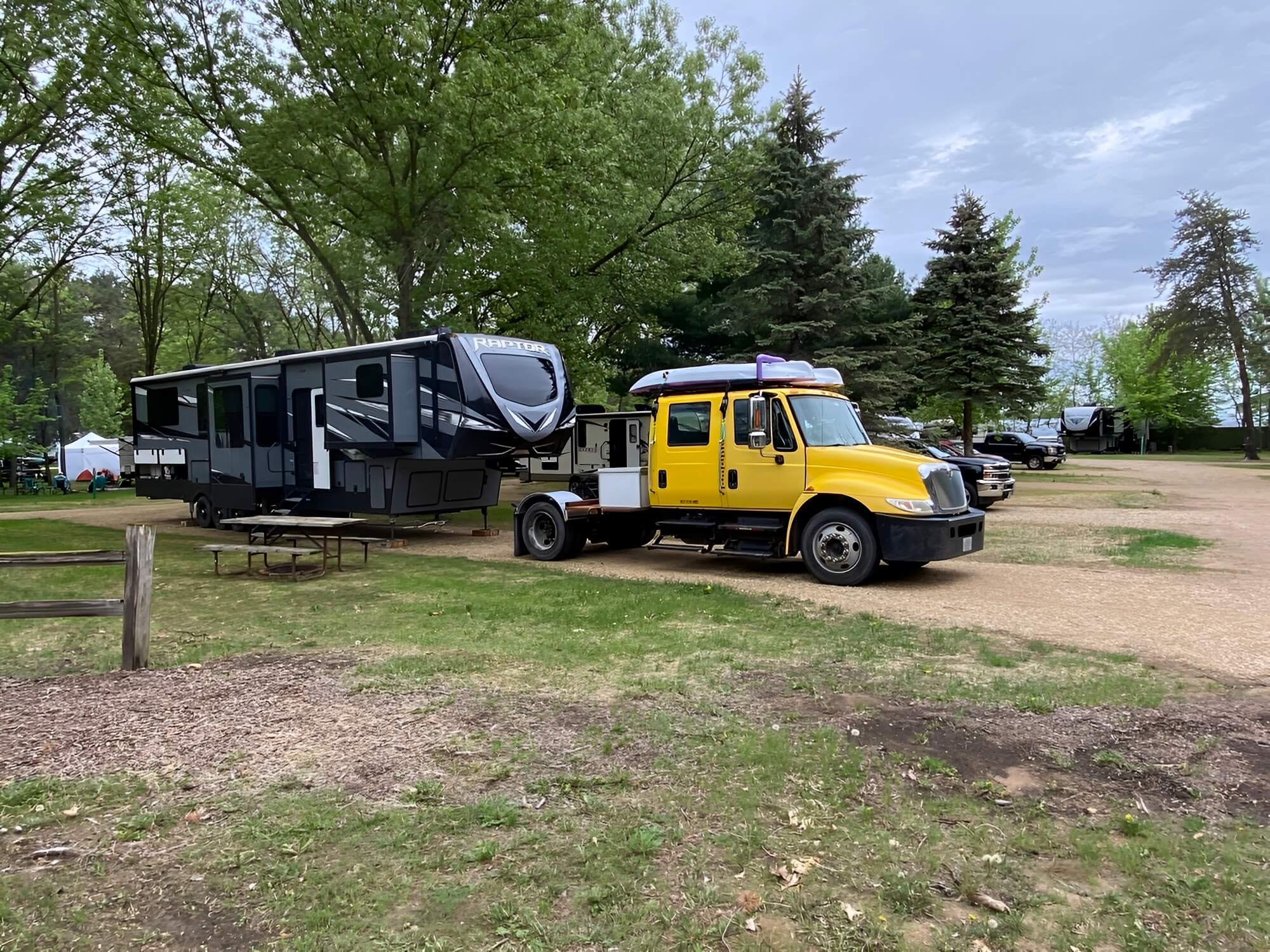 Buffalo Lake Camping Resort
