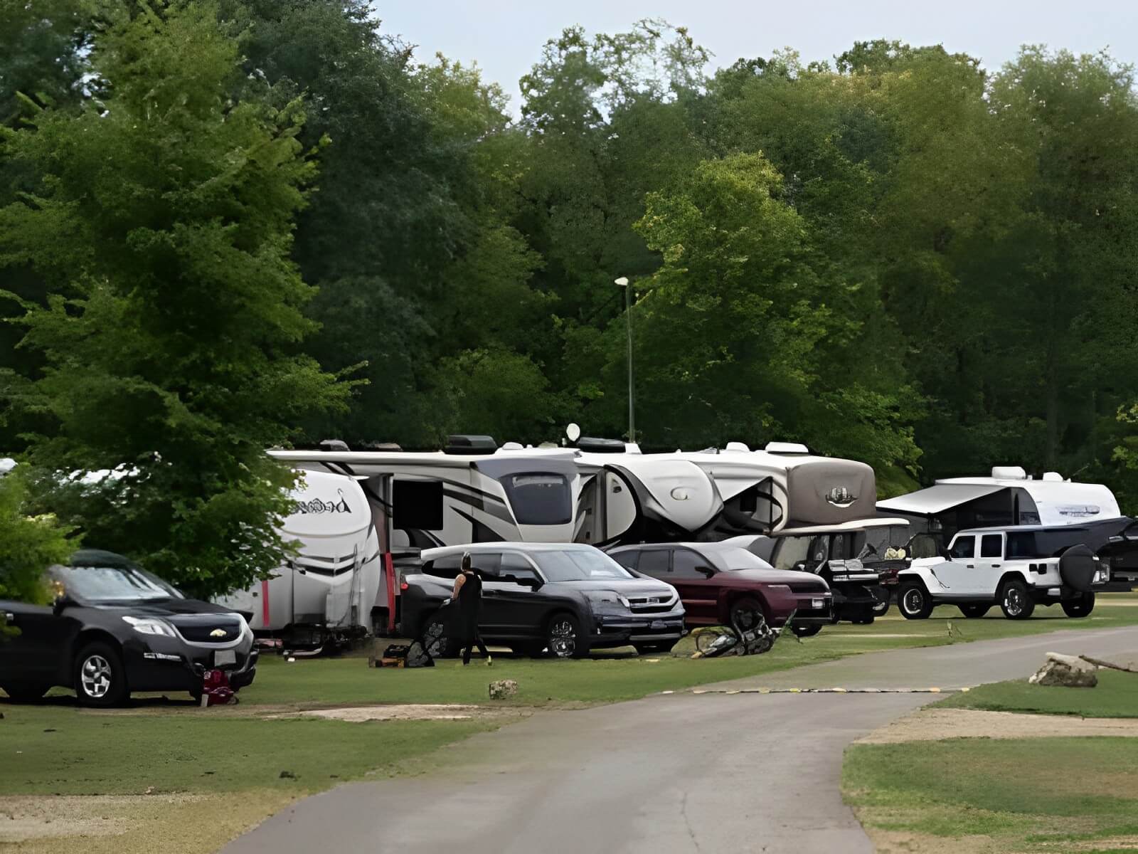 Whitetail Bluff Campground