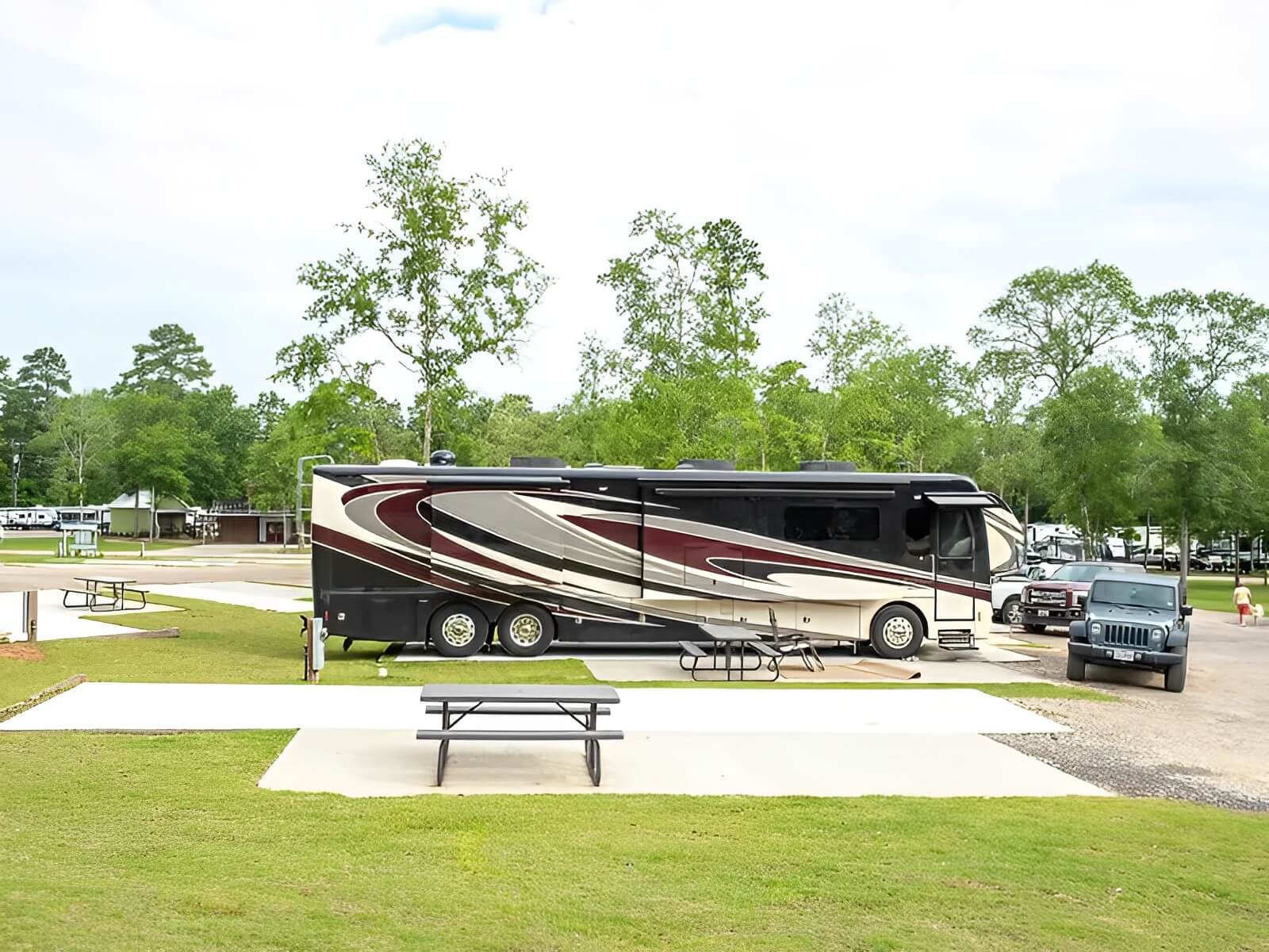7 Bridges RV Resort