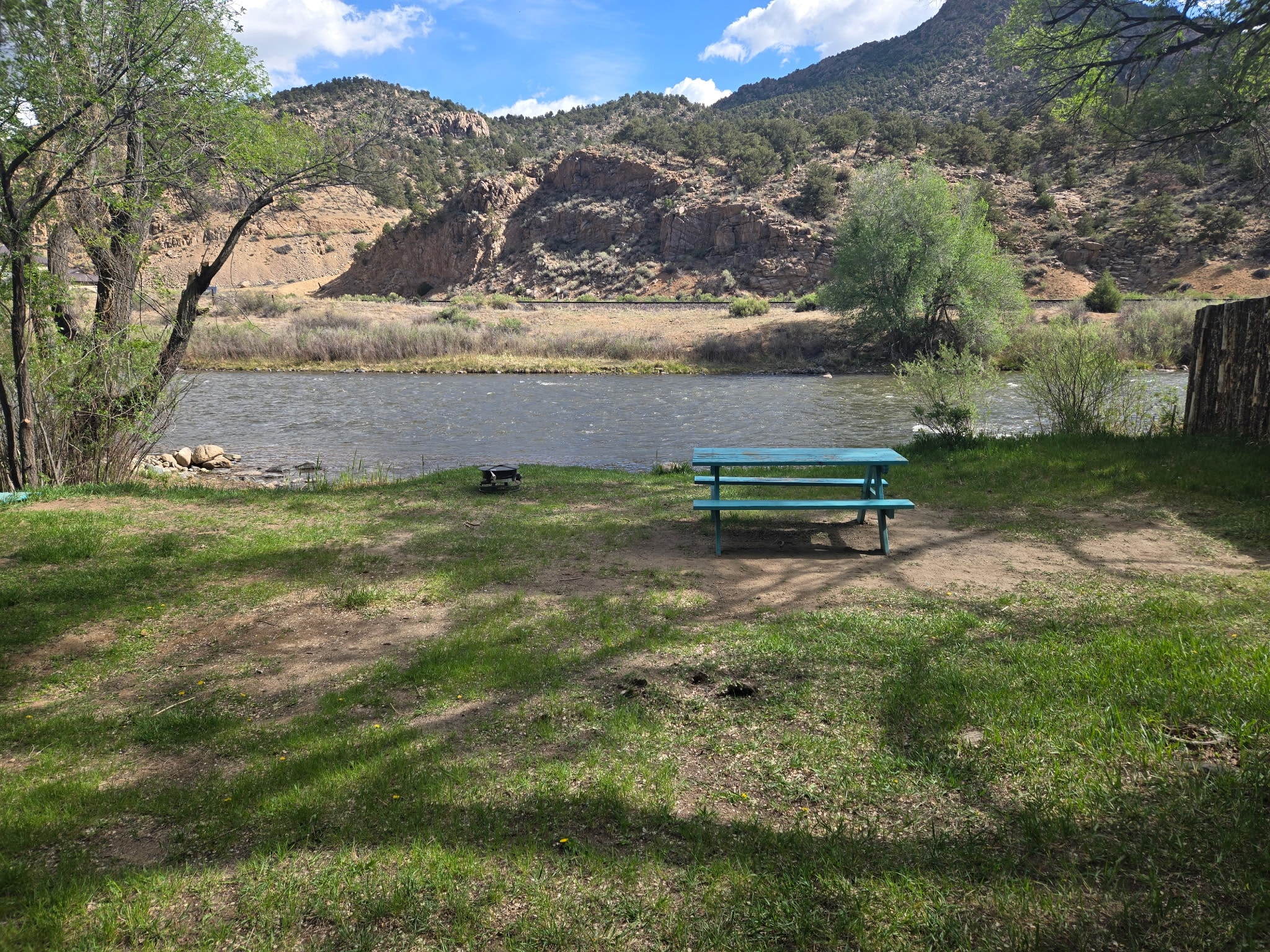 Twin Bridges Campground
