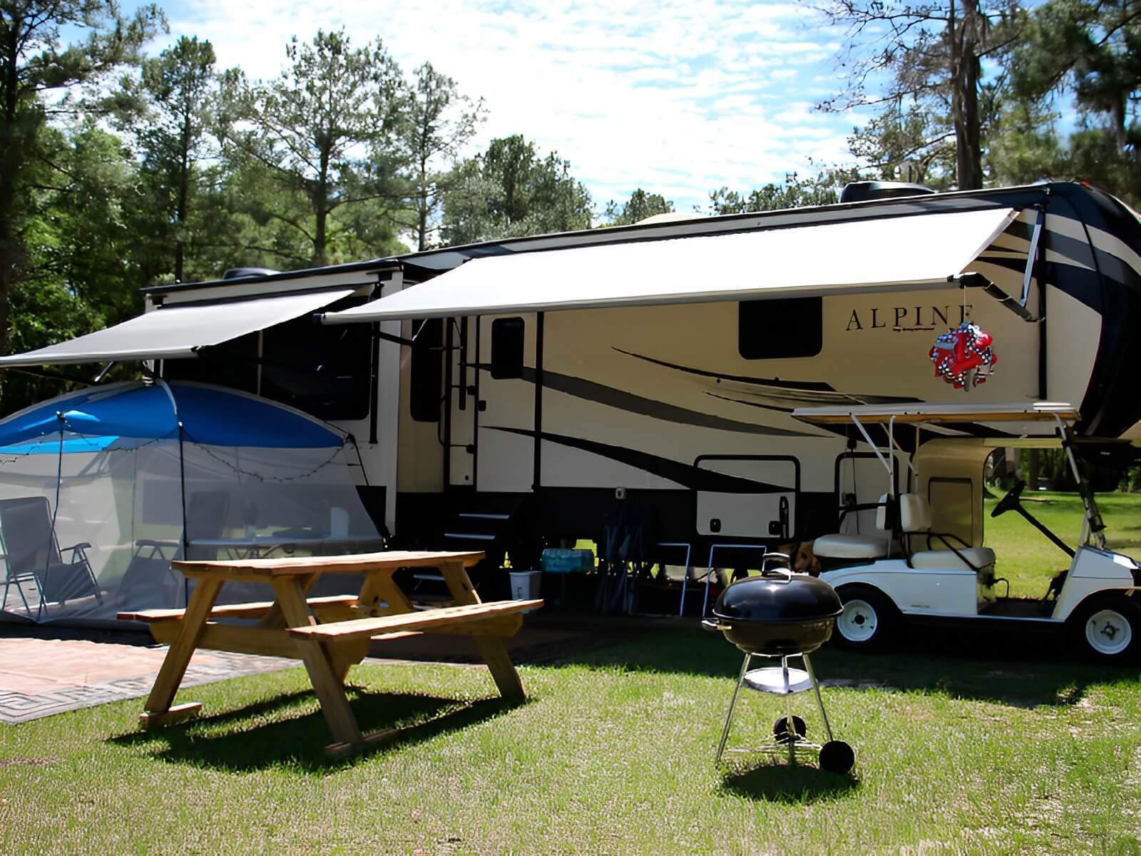 Spirit of the Suwannee Music Park & Campground