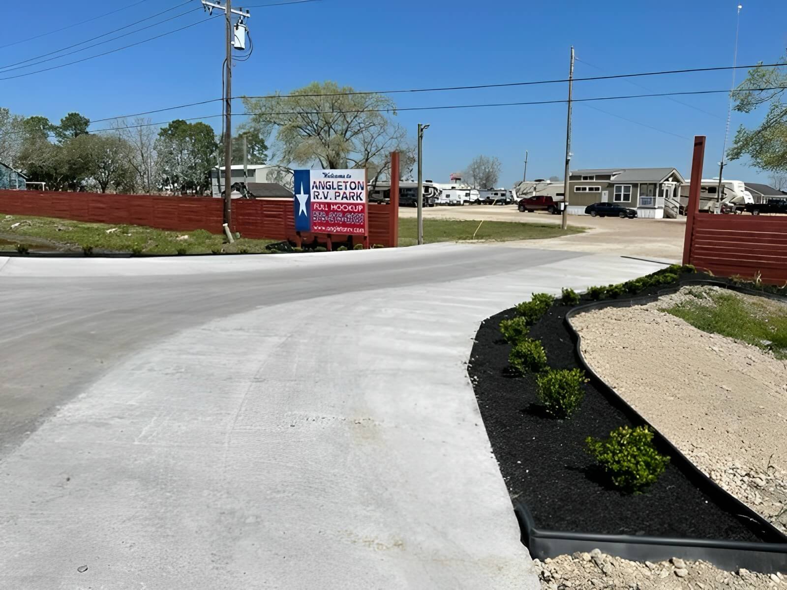 Angleton RV Park & Resort