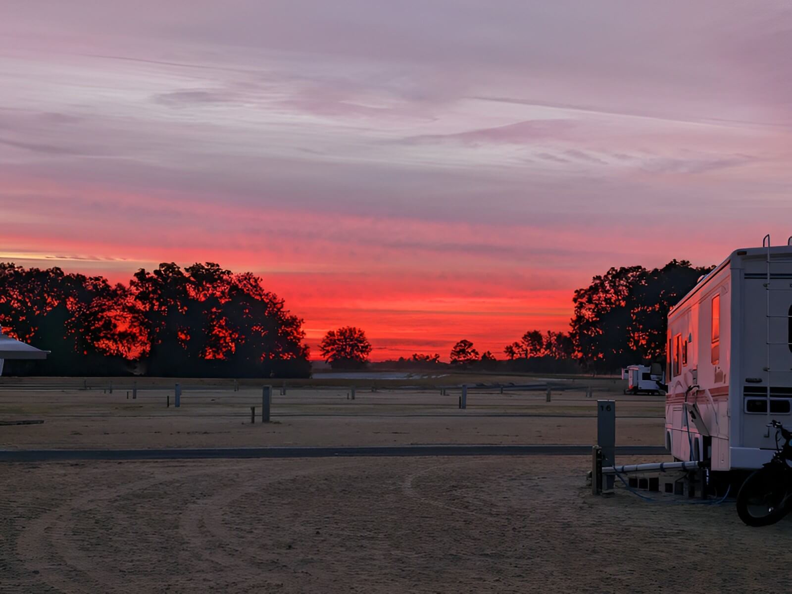 Dreamin' 'n' Driftin' RV Resort