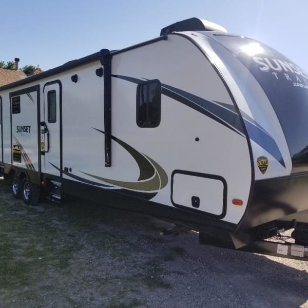 2022 Crossroads Sunset Trail Super Lite Travel Trailer available for rent in Van Alstyne, Texas