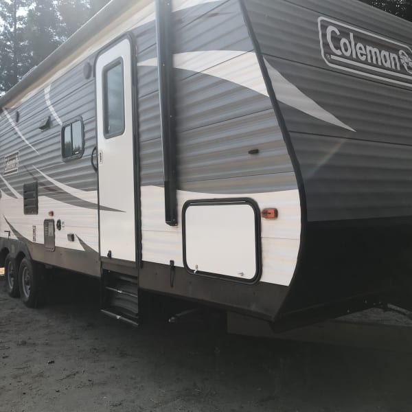 2017 Dutchmen Coleman Travel Trailer available for rent in Clovis, California