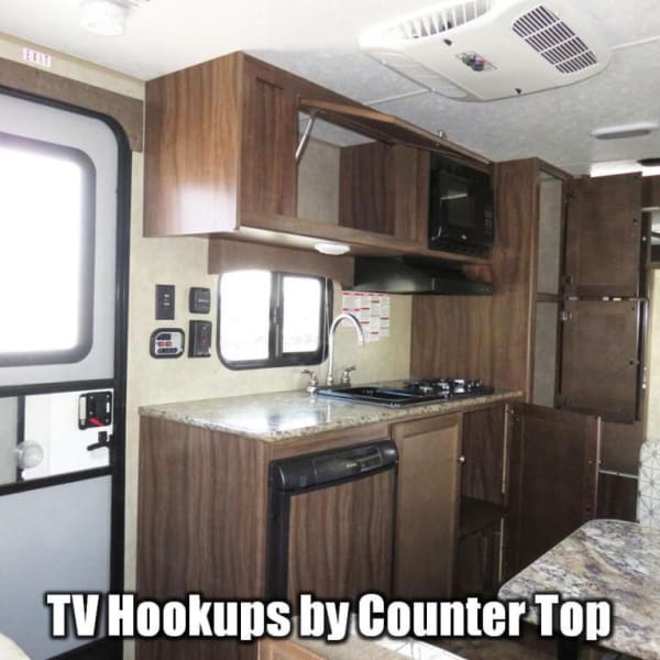2017 Crossroads Z-1 Travel Trailer available for rent in Waterloo, Ontario
