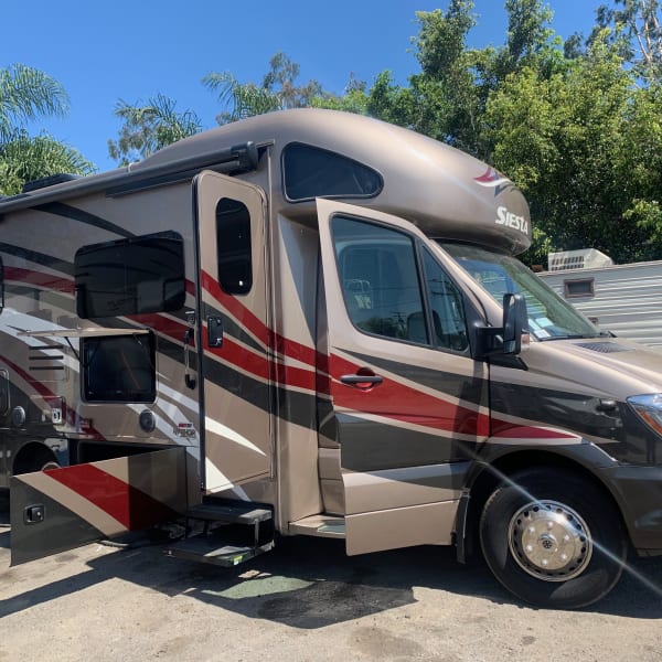 2018 Thor Motor Coach Siesta Class C available for rent in Signal Hill, California