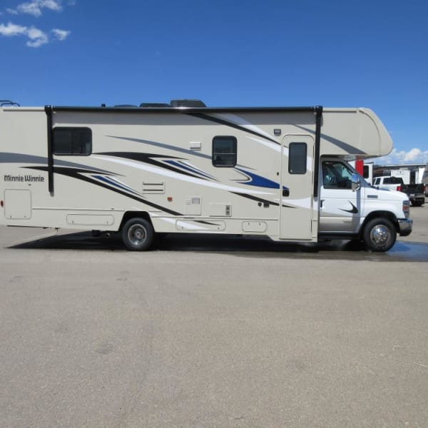 2020 Winnebago Minnie Winnie Class C available for rent in Elk Grove, California