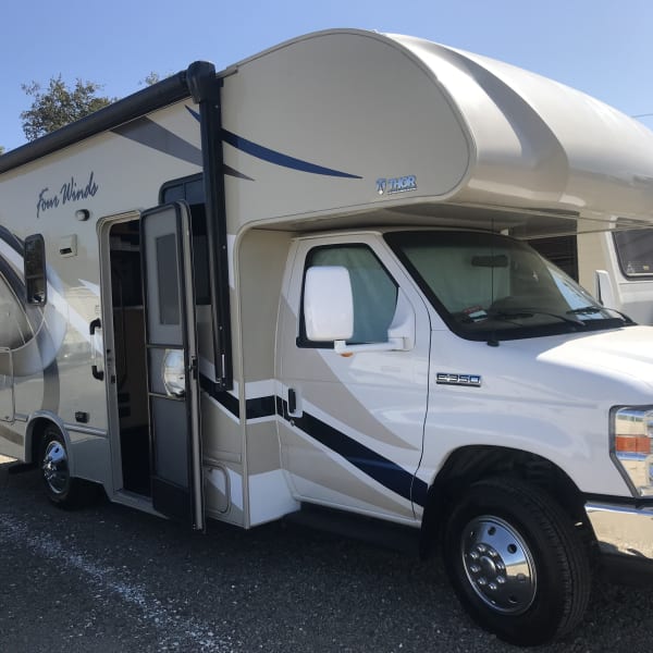 2018 Thor Motor Coach Four Winds Class C available for rent in Tracy, California
