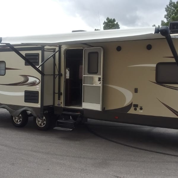 2016 Forest River Heritage Glen Travel Trailer available for rent in Las Vegas, Nevada