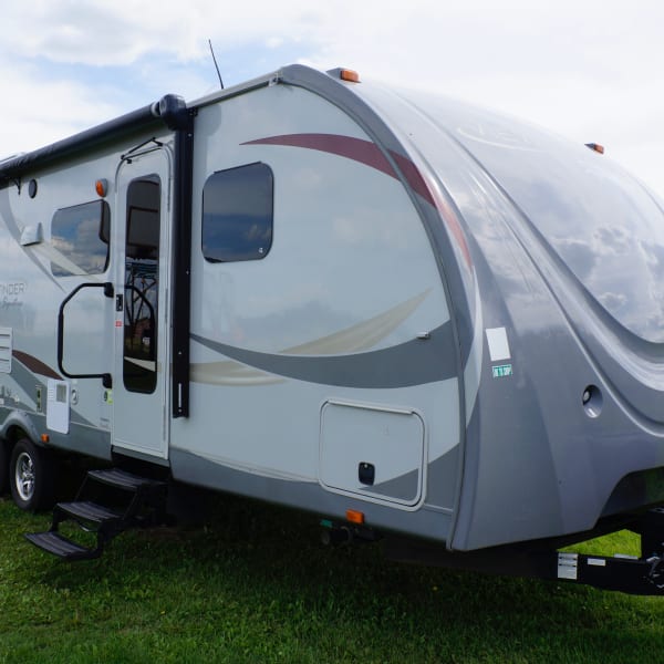 2014 Cruiser RV Viewfinder Signature VS-28BHSS Travel Trailer available for rent in Edmonton, Alberta