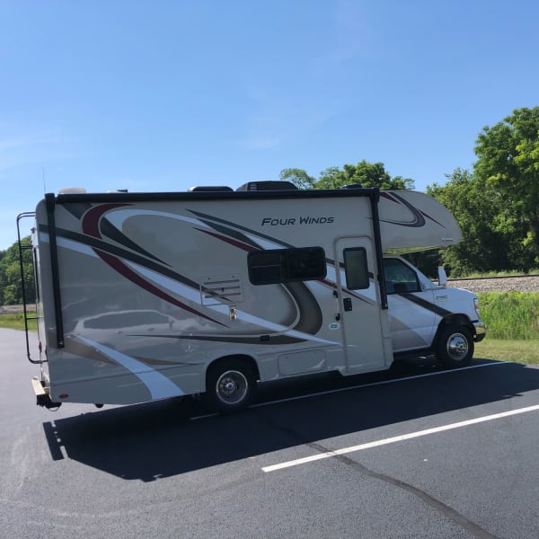 2020 Thor Motor Coach Four Winds Class C available for rent in Munster, Indiana