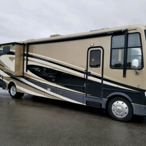 2015 Newmar Canyon Star Class A available for rent in Cottage Grove, Minnesota