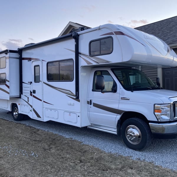2017 Forest River Sunseeker Class C available for rent in Piqua, Ohio