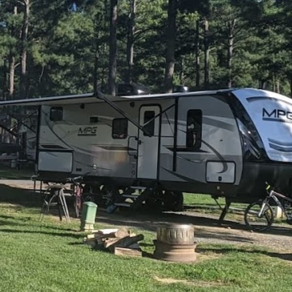 2021 Cruiser Rv Corp MPG Travel Trailer available for rent in Fredericksburg, Virginia