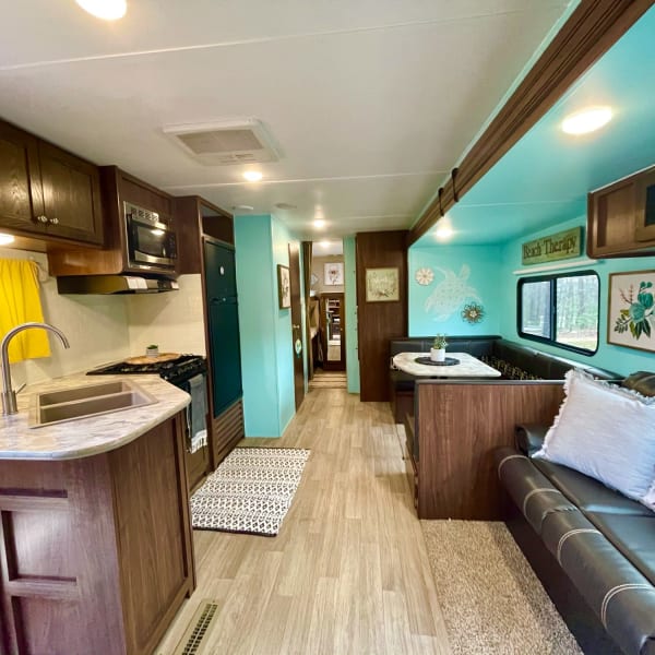 2017 Dutchmen Coleman Travel Trailer available for rent in Cartersville, Georgia
