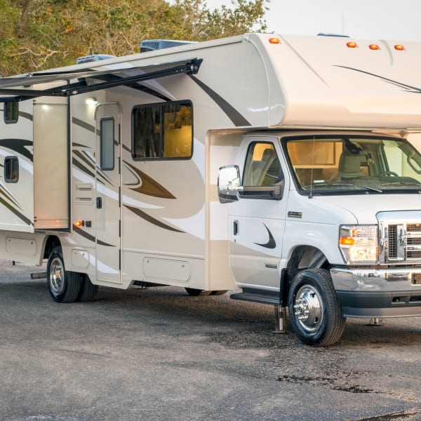 2024 Winnebago Minnie Winnie Class C available for rent in Charleston, South Carolina