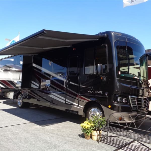 2017 Holiday Rambler Vacationer Class A available for rent in Marana, Arizona