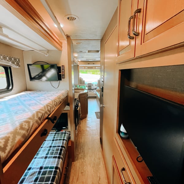 2017 Thor Hurricane Class A available for rent in North Brunswick Township, New Jersey