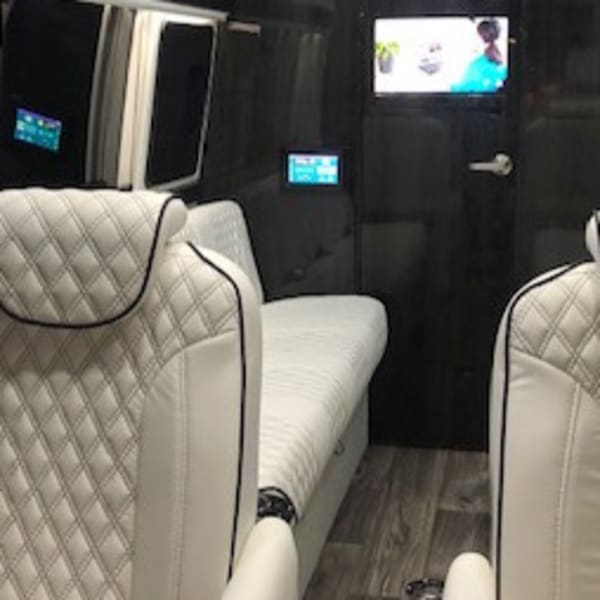 2021 Ultimate Toys Presidential W/ Bath Class B available for rent in National Harbor, Maryland