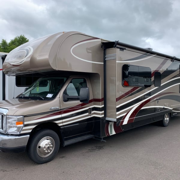 2019 Thor Motor Coach Chateau Class C available for rent in Damascus, Oregon