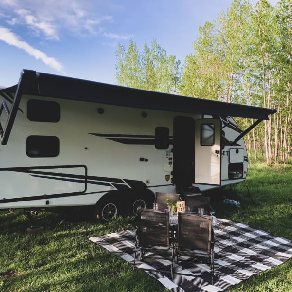 2021 Crossroads RV Sunset Trail Super Lite Travel Trailer available for rent in Jackson, Wyoming