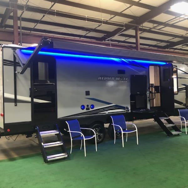 2021 Forest River Cherokee Alpha Wolf Travel Trailer available for rent in Wildomar, California
