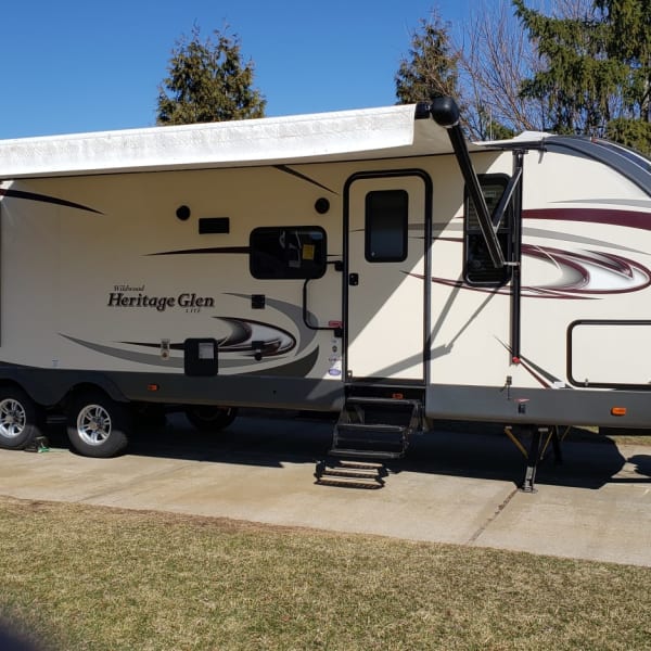 2016 Forest River Wildwood Heritage Glen Lite Travel Trailer available for rent in Portage, Indiana