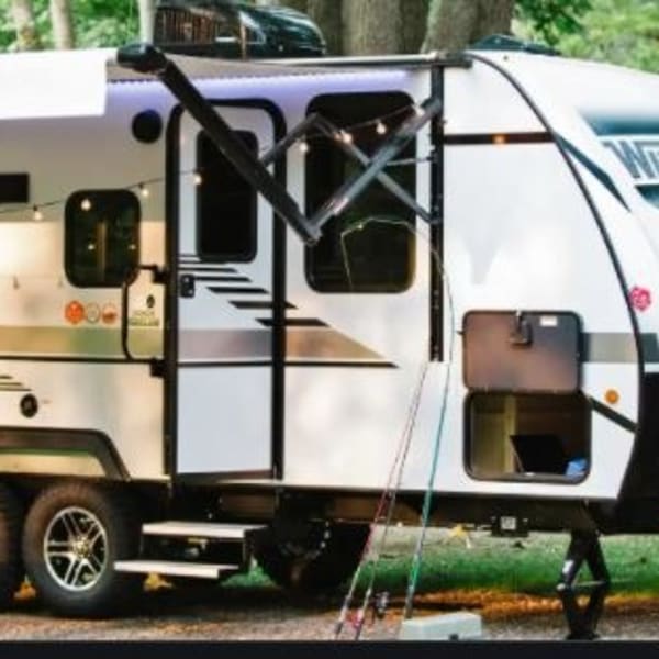 2021 Winnebago Minnie Winnie Travel Trailer available for rent in Barrie, Ontario