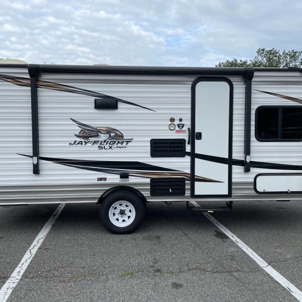 2019 Jayco Jay Flight Travel Trailer available for rent in Waterford Works, New Jersey