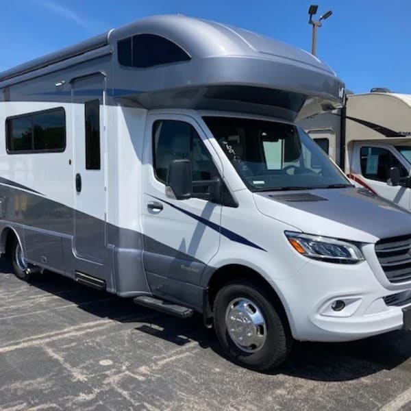 2021 Winnebago View Class C available for rent in Los Angeles, California