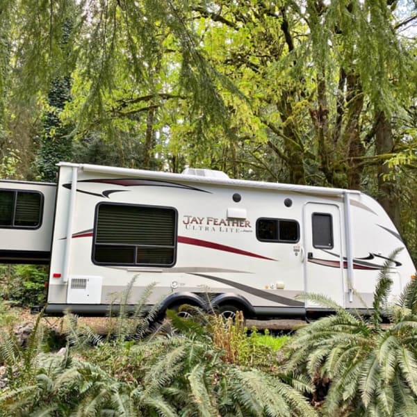 2014 Jayco Jay Feather Ultra Lite Travel Trailer available for rent in Lake Stevens, Washington