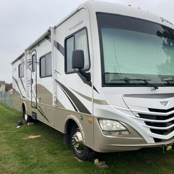 2011 Storm Storm Motorhome Class A available for rent in Chambersburg, Pennsylvania