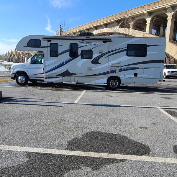 2015 Thor Motor Coach Freedom Elite Class C available for rent in Marietta, Pennsylvania