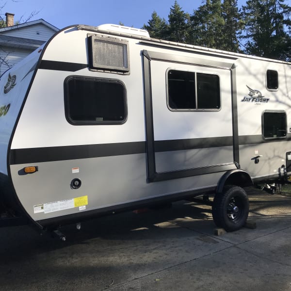 2022 Jayco Jay Flight Travel Trailer available for rent in Lantzville, British Columbia