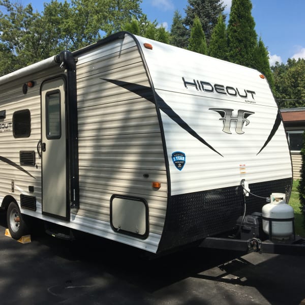 2018 Keystone RV Hideout LHS Travel Trailer available for rent in Holly, Michigan
