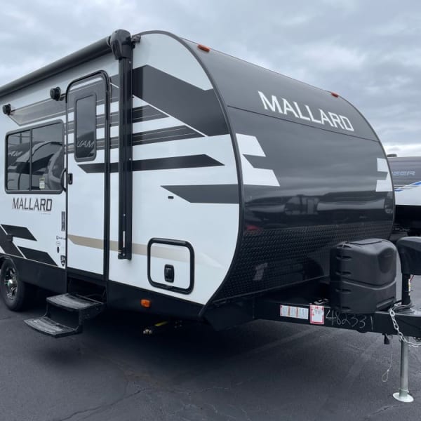 2022 Heartland Mallard 180BH Travel Trailer available for rent in Raeford, North Carolina