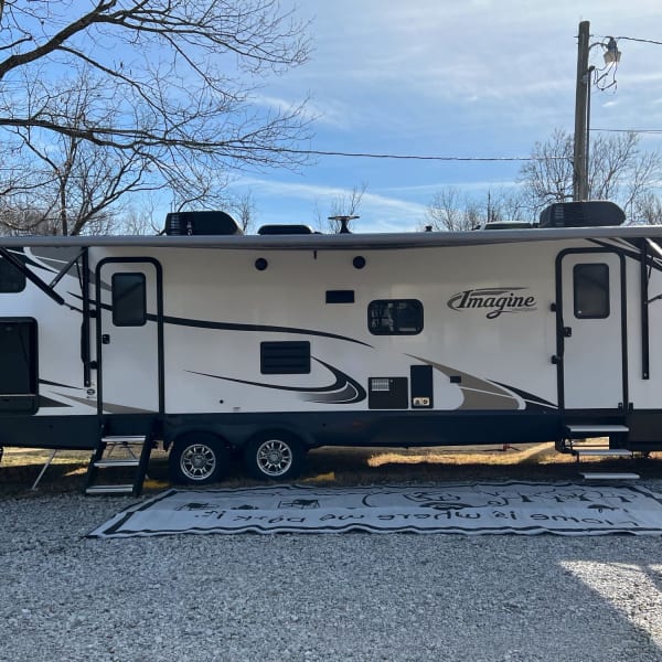 2018 Grand Design Imagine Travel Trailer available for rent in Rogers, Arkansas