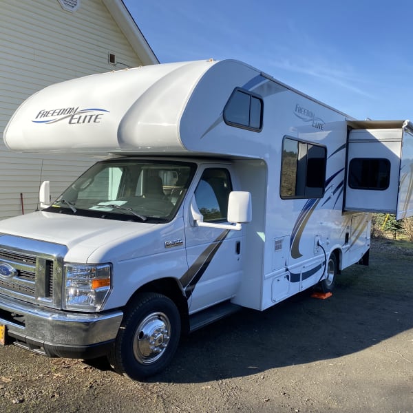 2017 Thor Freedom Elite Class C available for rent in Roseville, California