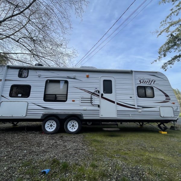 2014 Jayco Jay Flight Swift SLX Travel Trailer available for rent in Poulsbo, Washington