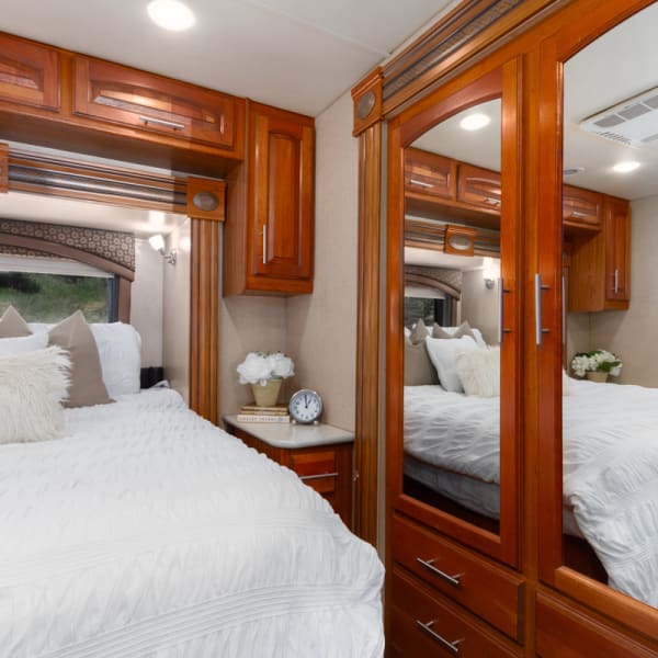 2016 Jayco Precept Class A available for rent in Temecula, California
