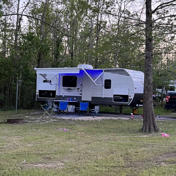 2021 Shasta 25RS Travel Trailer available for rent in Ponchatoula, Louisiana