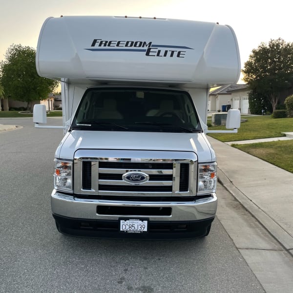 2022 THOR MOTOR COACH FREEDOM ELITE 22fef Class C available for rent in Bakersfield, California