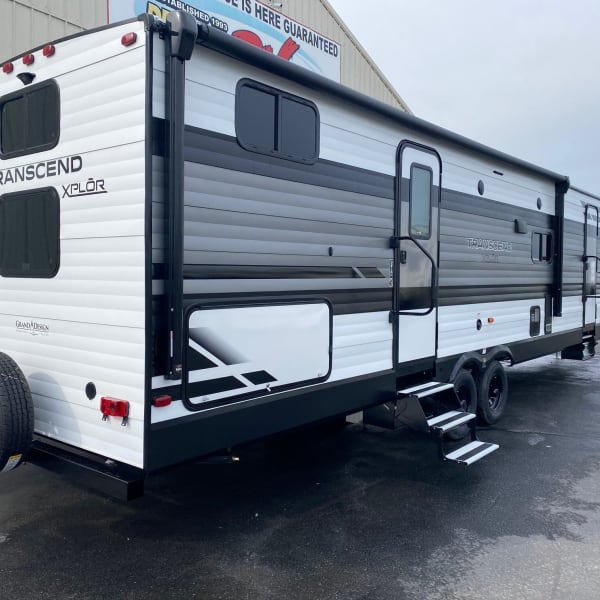 2022 Grand Design Transcend 321BH Travel Trailer available for rent in Richland, Washington
