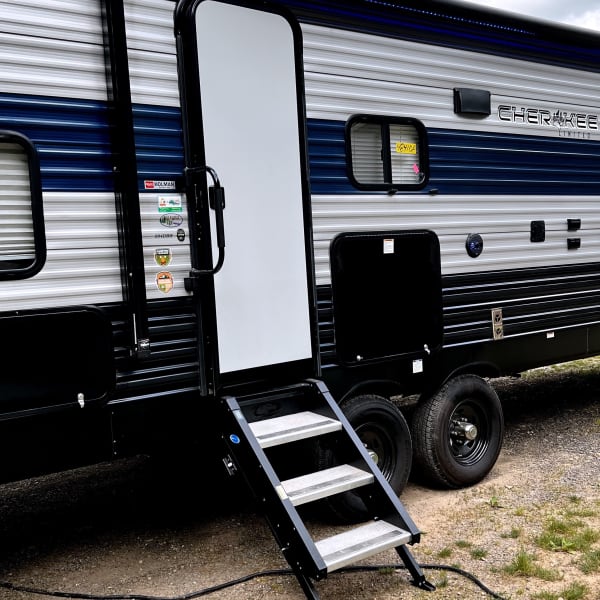 2021 Forest River Cherokee Travel Trailer available for rent in Lucasville, Ohio