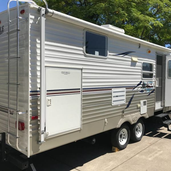 2006 Keystone RV Springdale Travel Trailer available for rent in Beaverton, Oregon