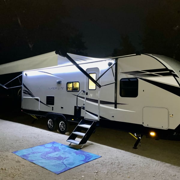 2022 Starcraft Superlite 261BH Travel Trailer available for rent in Murrieta, California