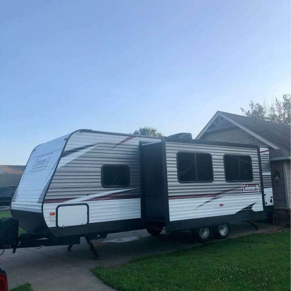 2019 Dutchmen Coleman Lantern Travel Trailer available for rent in Chouteau, Oklahoma